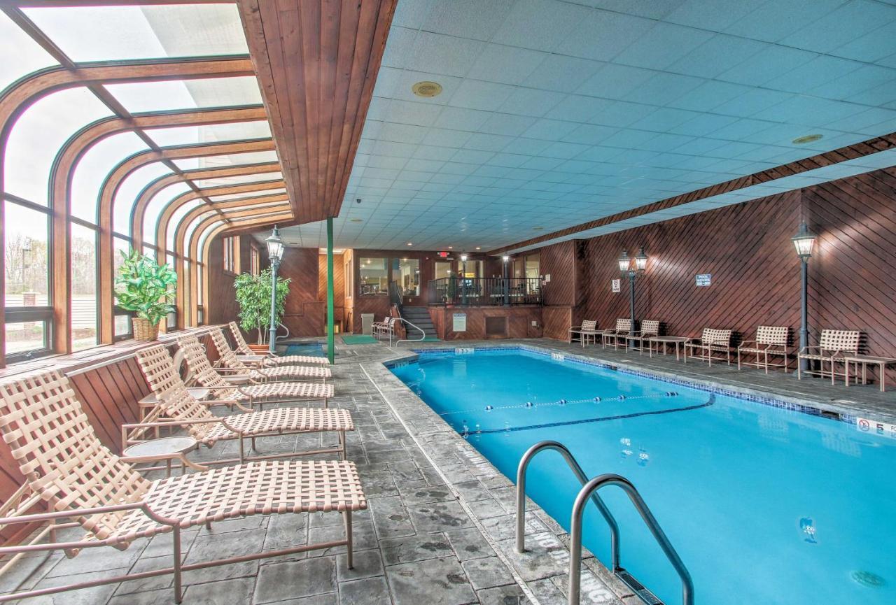 Lincoln Resort Condo With Pool Access - Near Hiking! 외부 사진